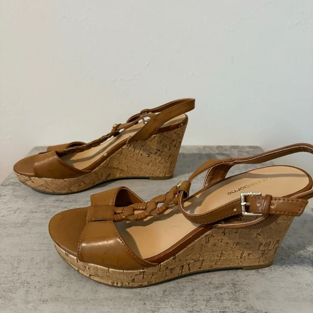Liz Claiborne Wedges Size 6.5